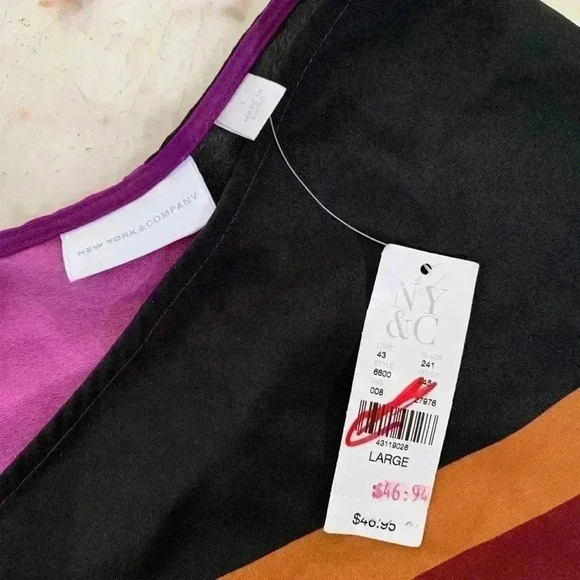 New York and company blouse - Picture 2 of 4